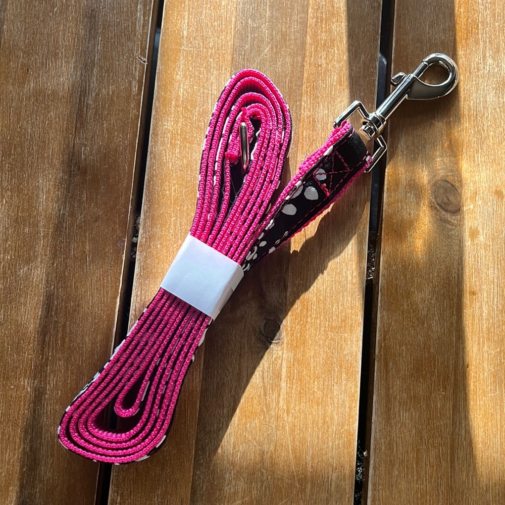 Dog Leash Black/White/Pink Floral Print NEW